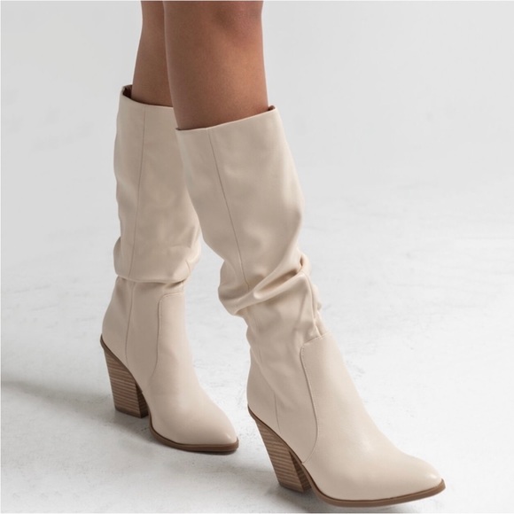 Dolce Vita- Numbra Ruched Boot In silver- Size 8.5 - Picture 6 of 10